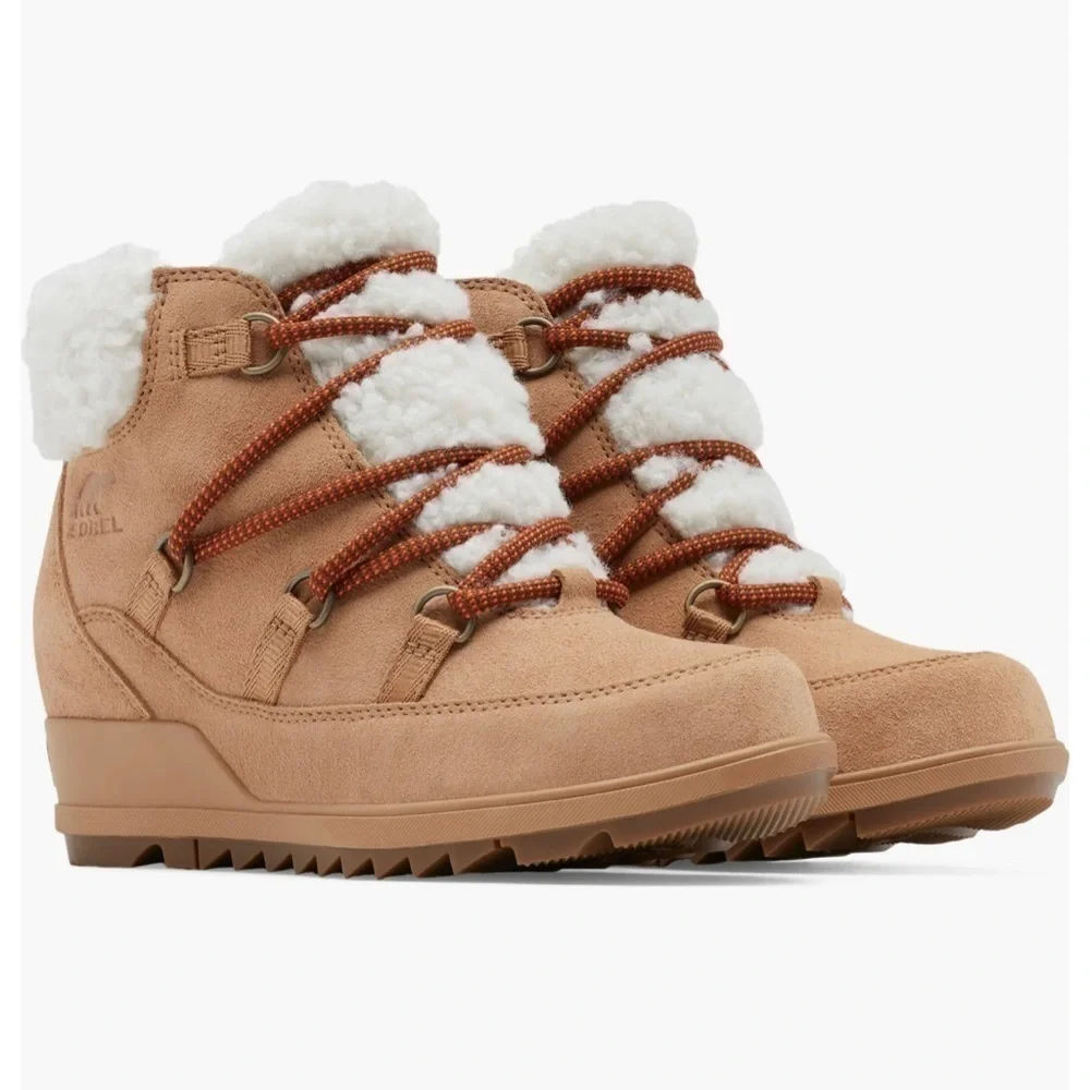 NWOT Sorel Evie Wedge Bootie